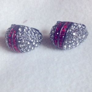 Shining stone earring